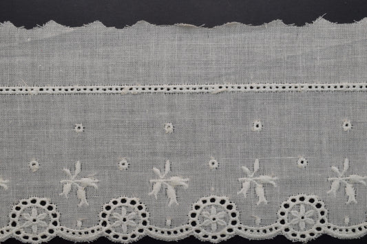 Tira Bordada Beige con flores